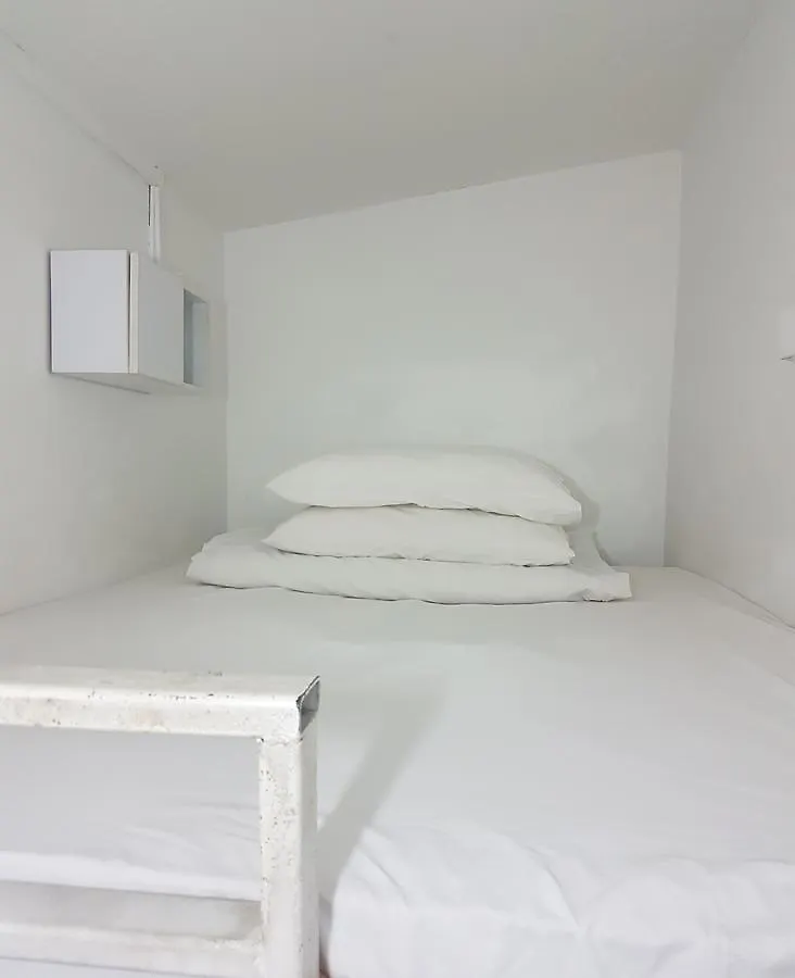 Capsule hotel Beary Good Lodge Singapore